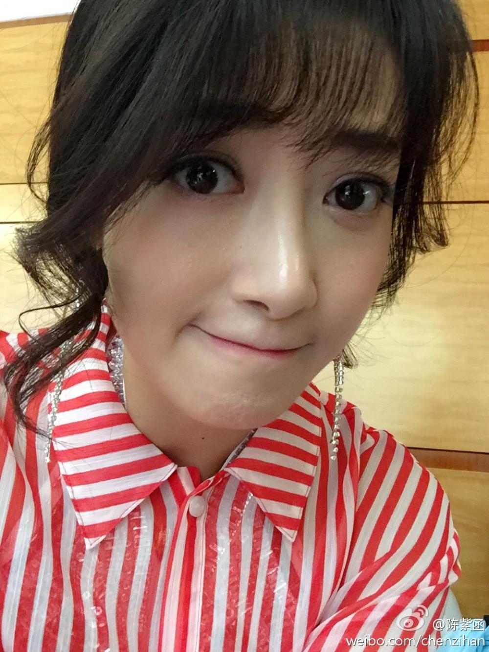 唐装美女图片