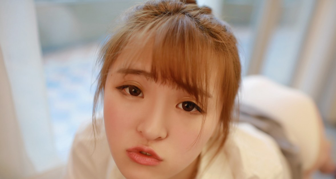 俏皮美女伊小七MoMo大尺度惹火写真下载