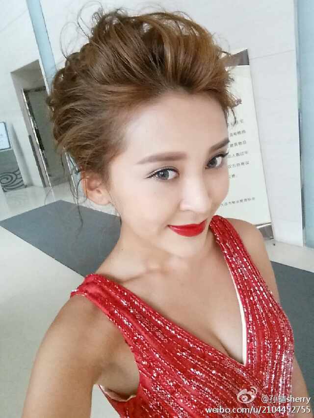 嫩模优优护士装诱惑F罩杯的巨乳