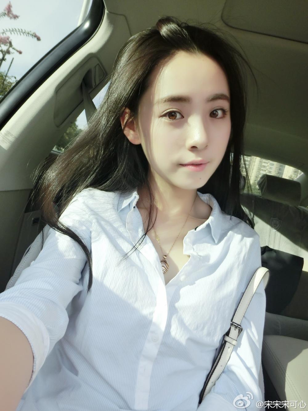 妖娆的卡通女人