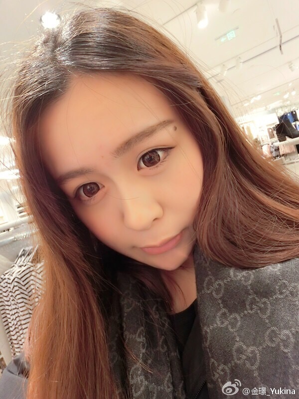 比基尼美女手机图片