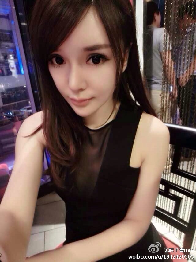 地铁解女乘客内衣