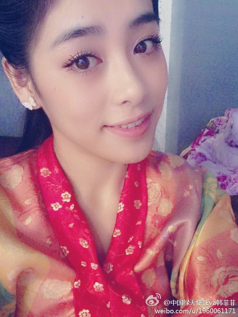 校园美女寂寞图片