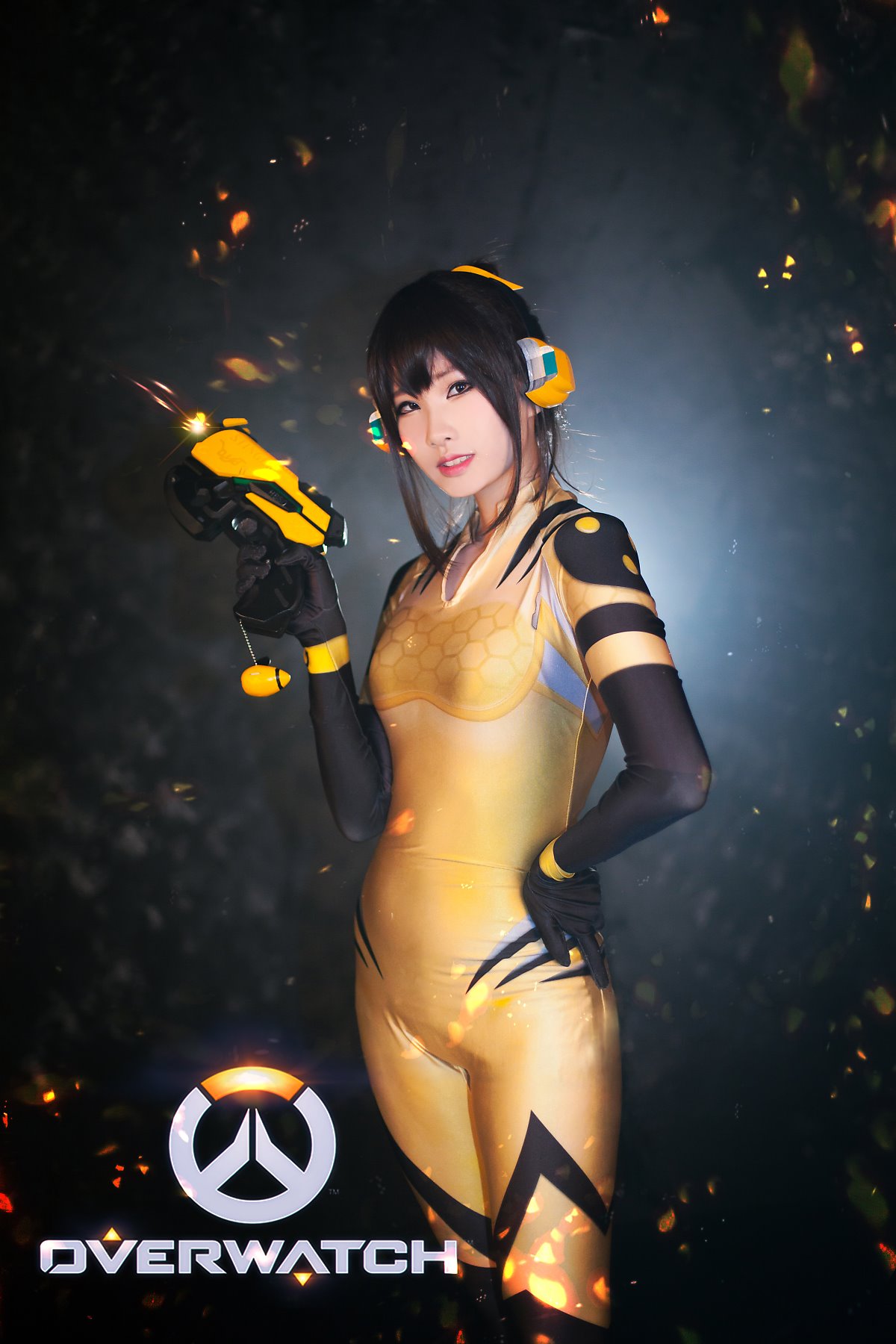 dva大黄蜂紧身衣战斗服Cosplay