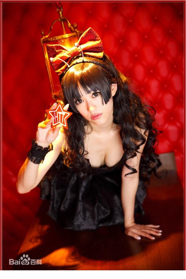 日本女星西野翔性感大胆人体艺术照图片写真