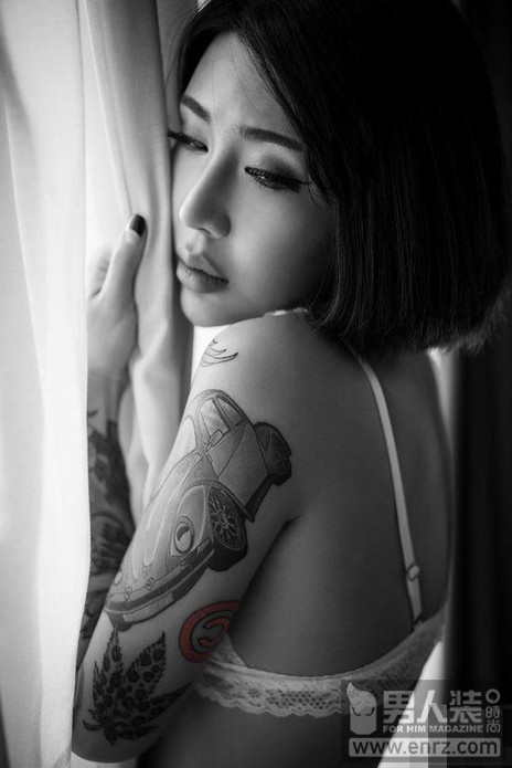 很有气质的车展裸模