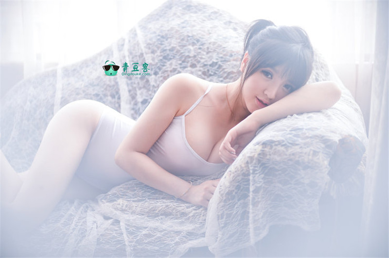 高清美女苏糯米Mi大眼写真壁纸 蠢蠢欲动