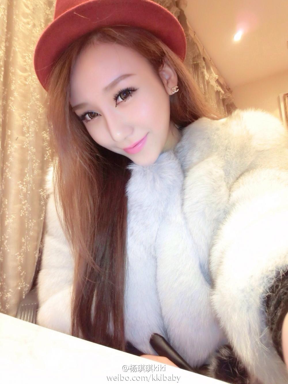 我的女孩里李多海衣服