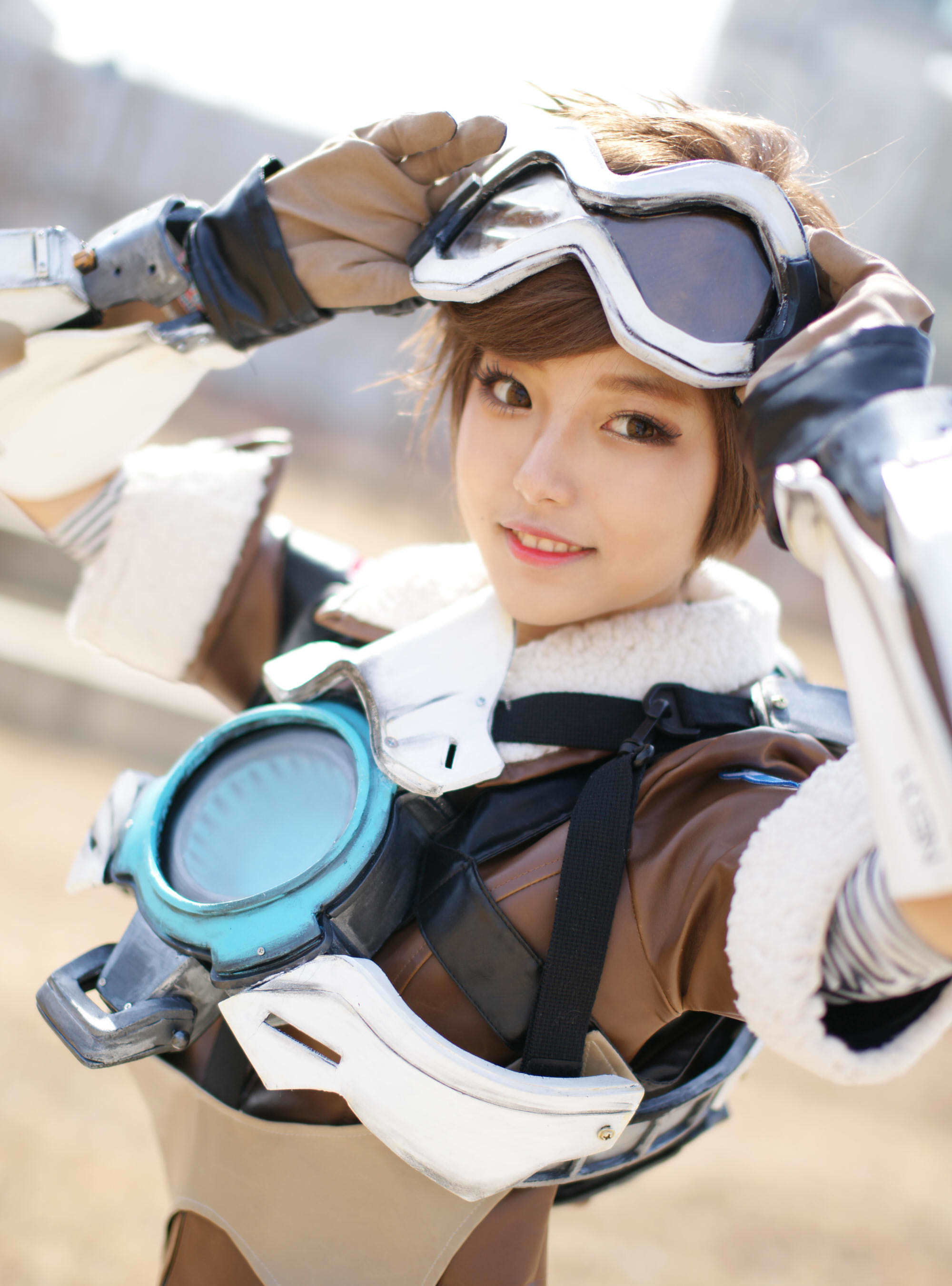 《守望先锋》猎空紧身裤美女高还原度Cosplay