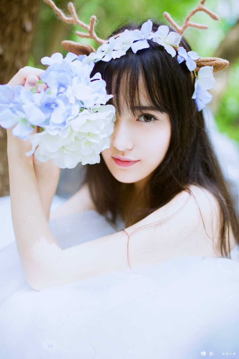 可爱青春美女壁纸