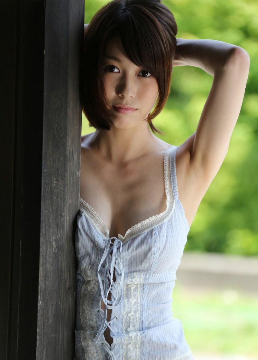 短发美女头像图片女体觉醒短发熟女日本女优秦瑞穂