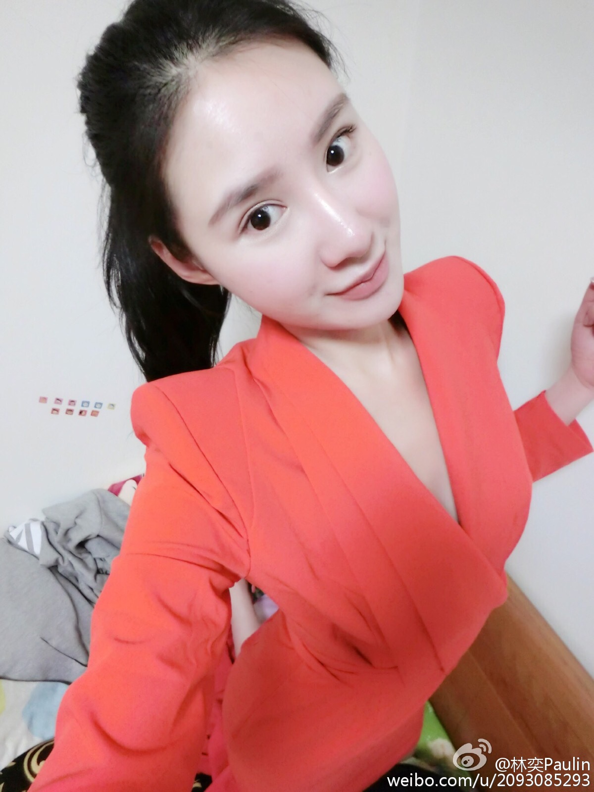 动漫美女衣服不穿动画