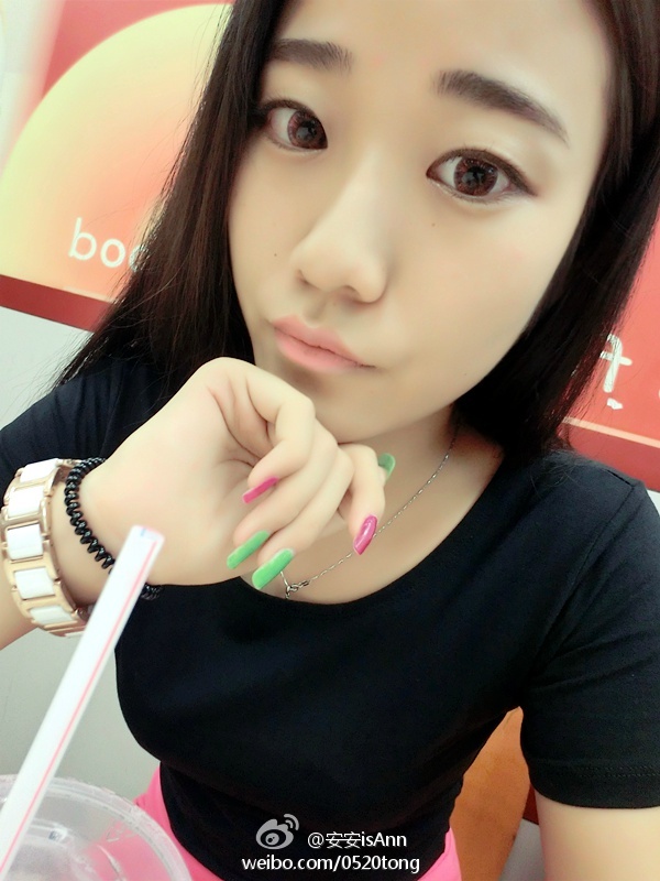 性感90后美女