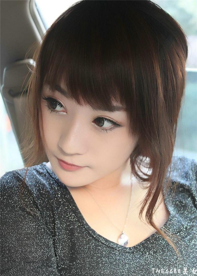 可爱美女大学生美女陈巧蓓粉嫩清纯自拍组图
