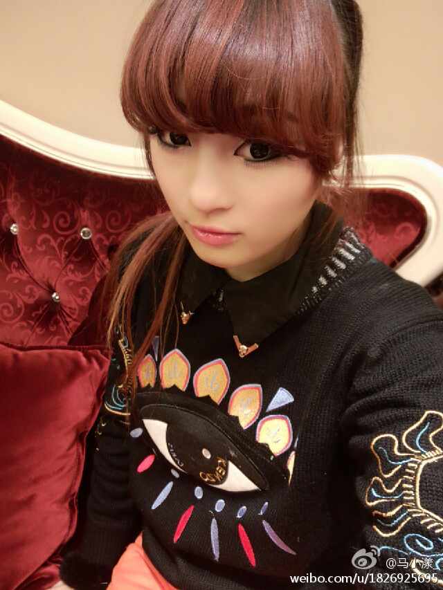 美女脚底
