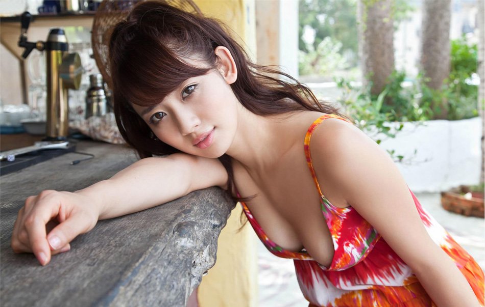 惊艳美模滝川綾魔鬼身材写真壁纸