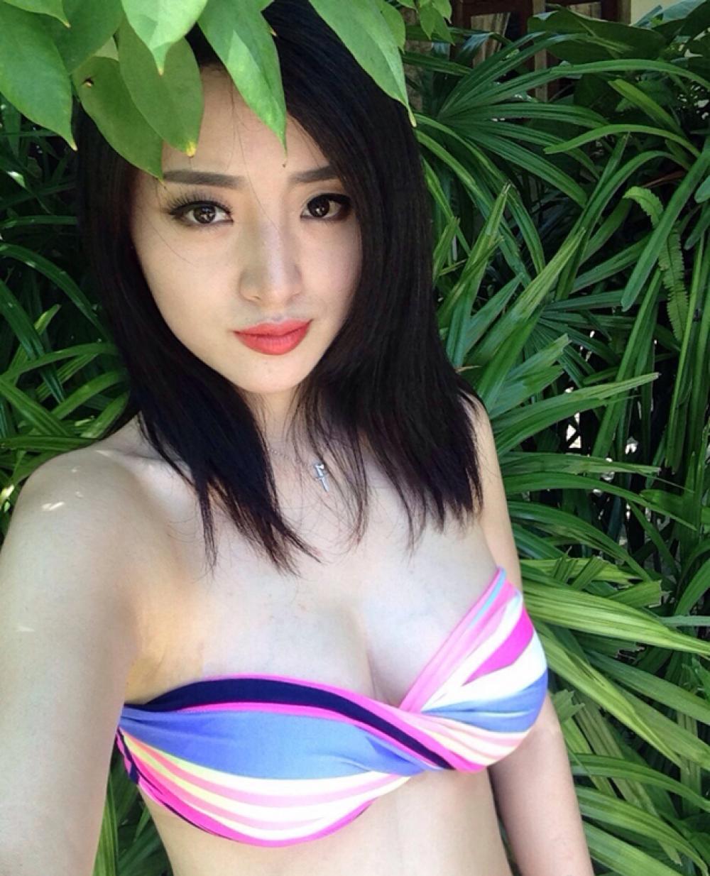 余薇薇比基尼湿身性感迷人个人艺术照摄影