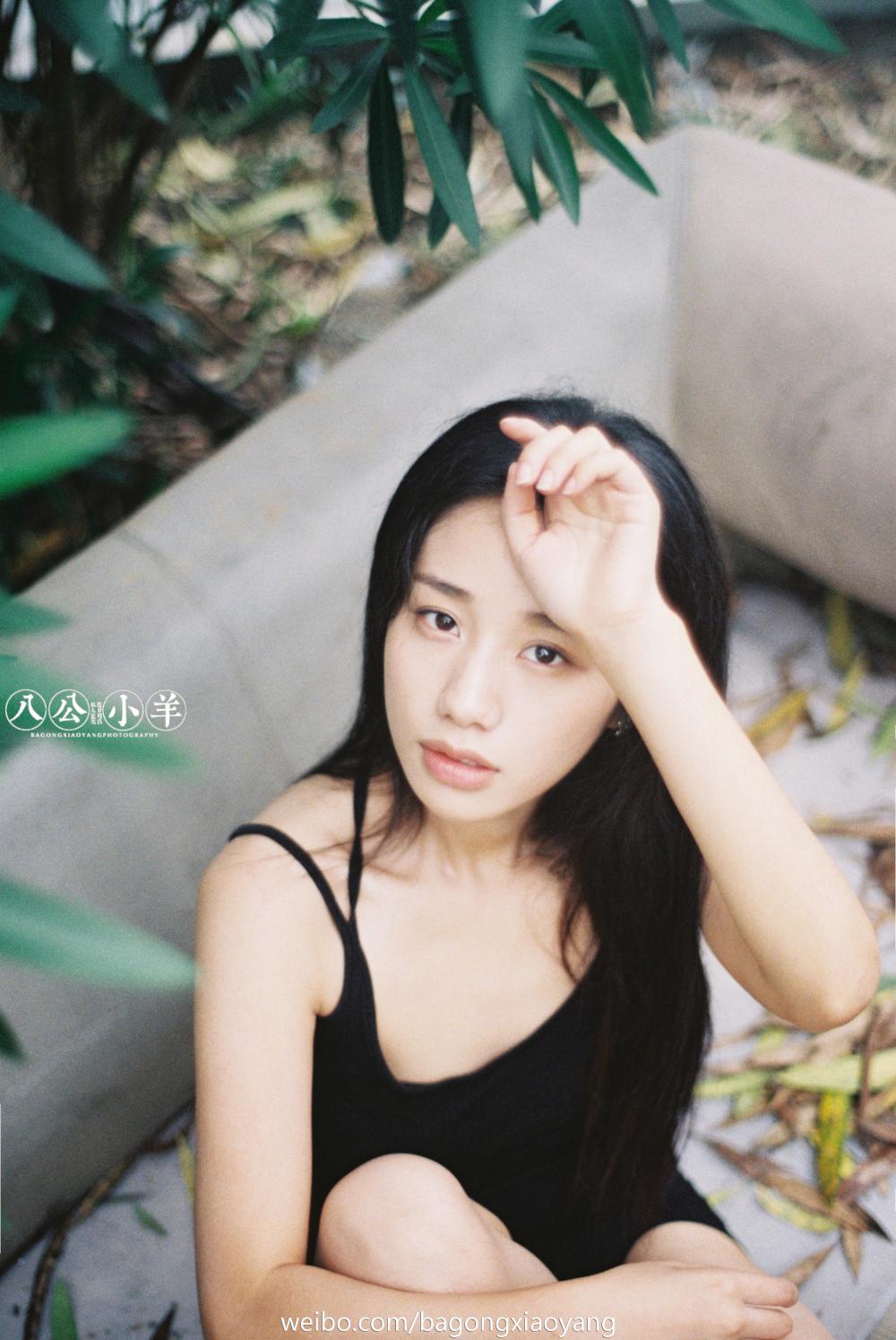 qq头像美女海边