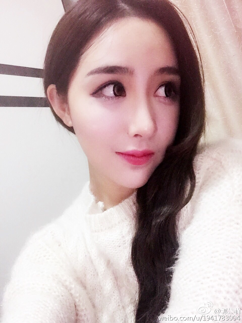 青岛海滩美女