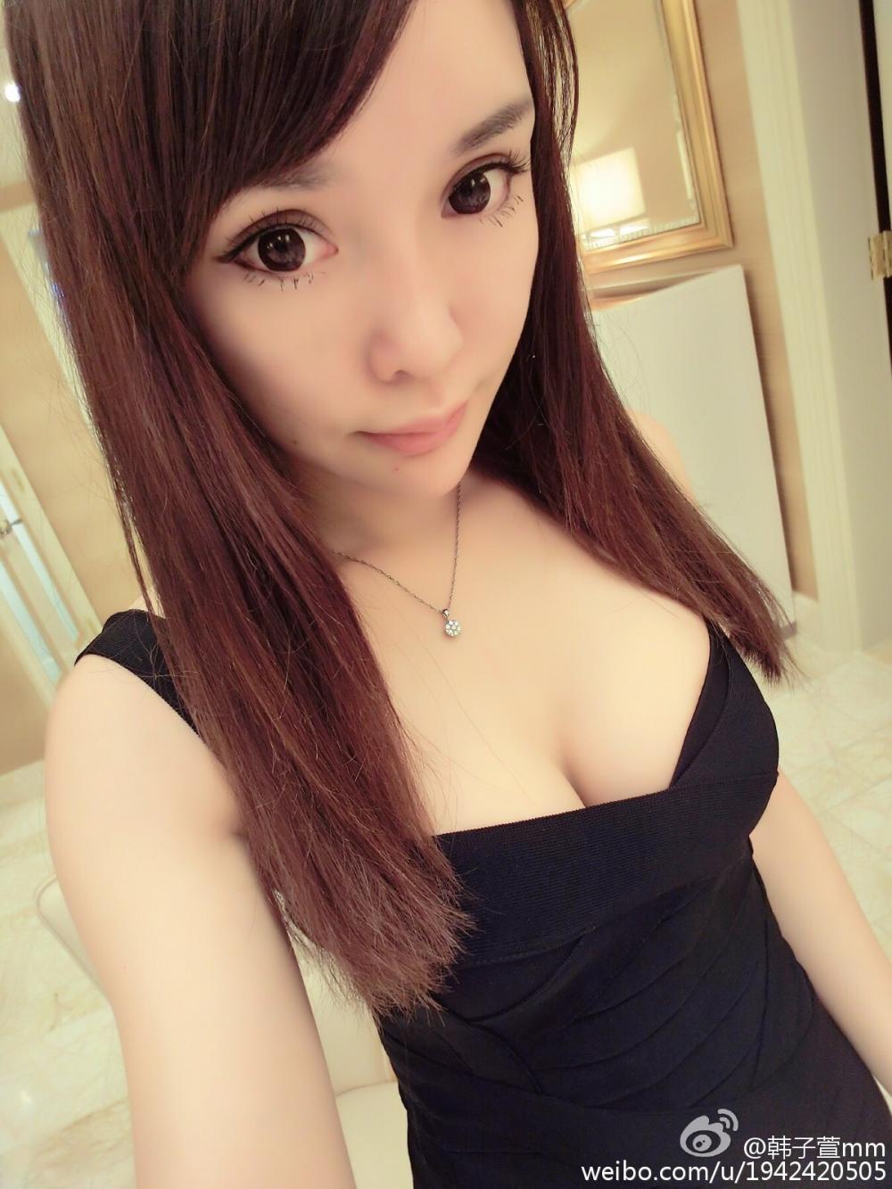 近视眼镜美女卡通