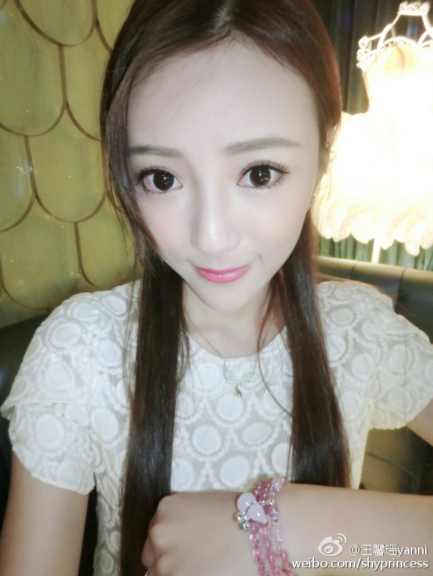 靓丽女神王馨瑶yanni人体