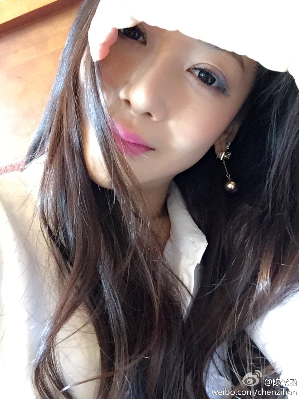 内衣内裤也不穿的美女