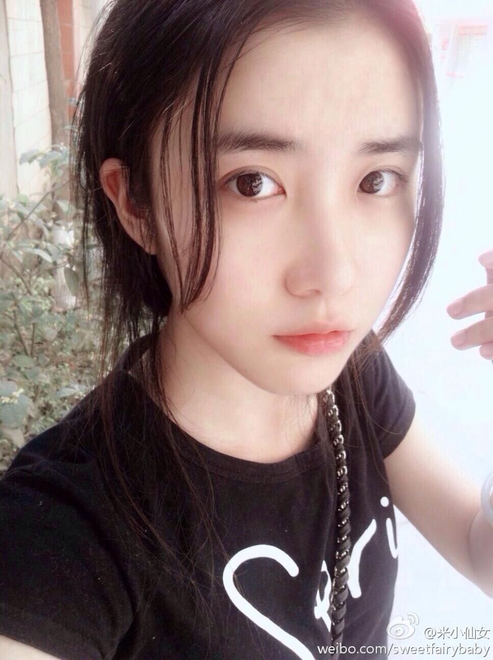 美女洗澡后照片