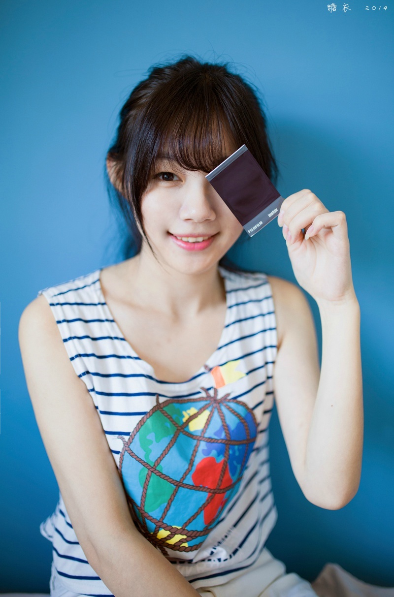 漏背美女