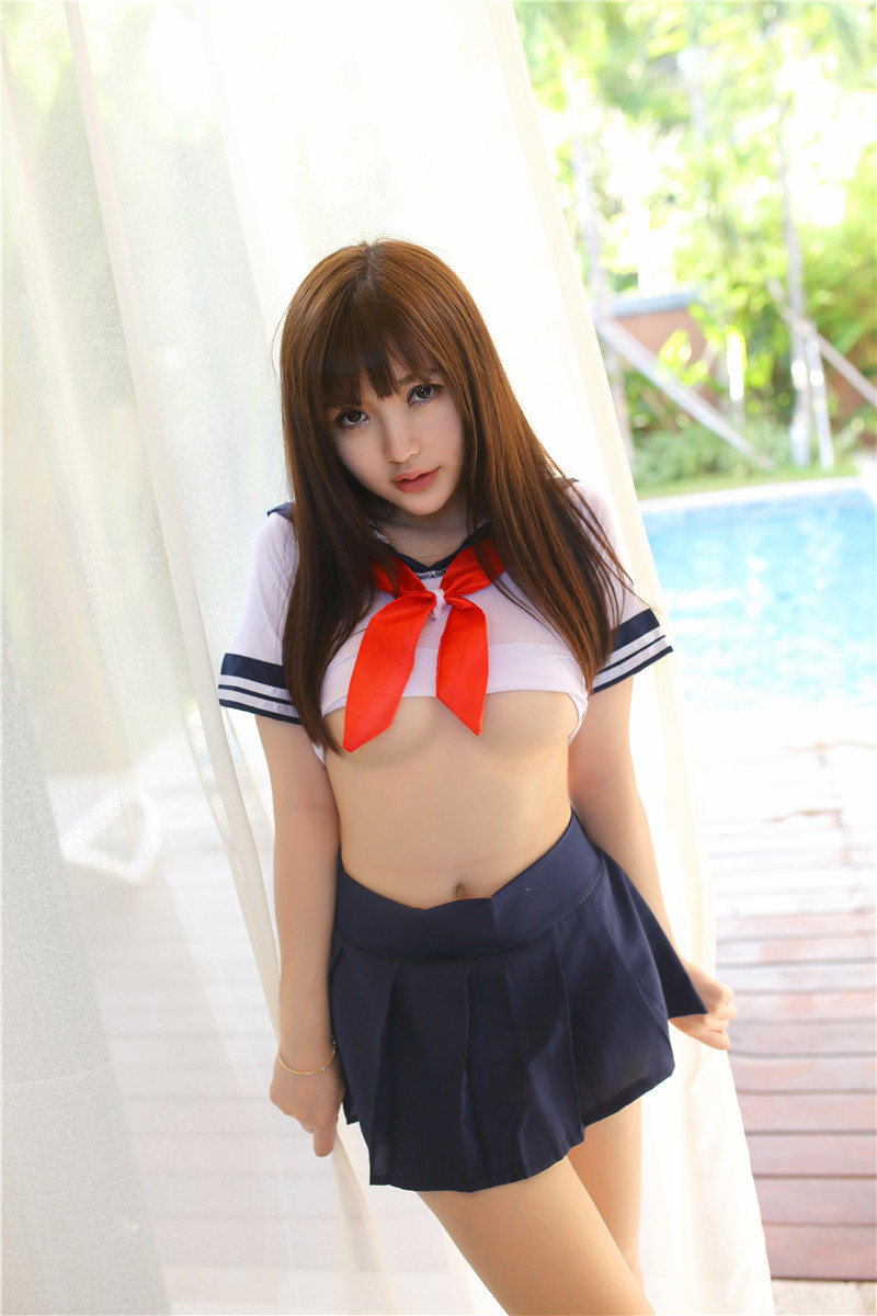 三亚旅拍性感美女苏糯米户外写真 俏皮又迷人