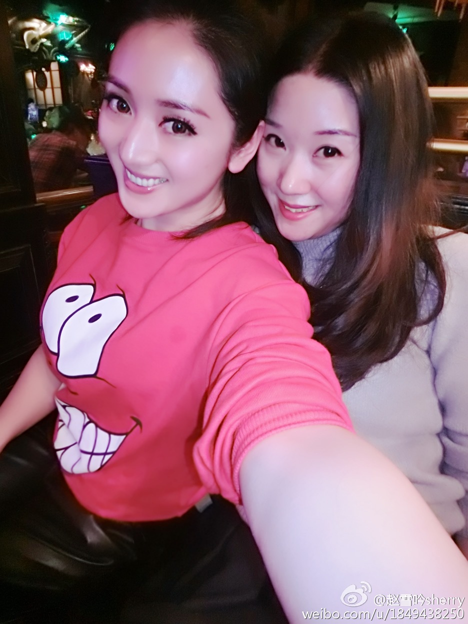 牛仔短裤性感美女