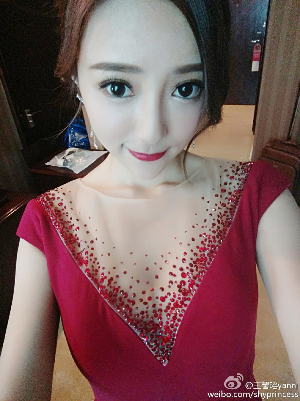 90后王馨瑶yanni人体性感姿势诱惑