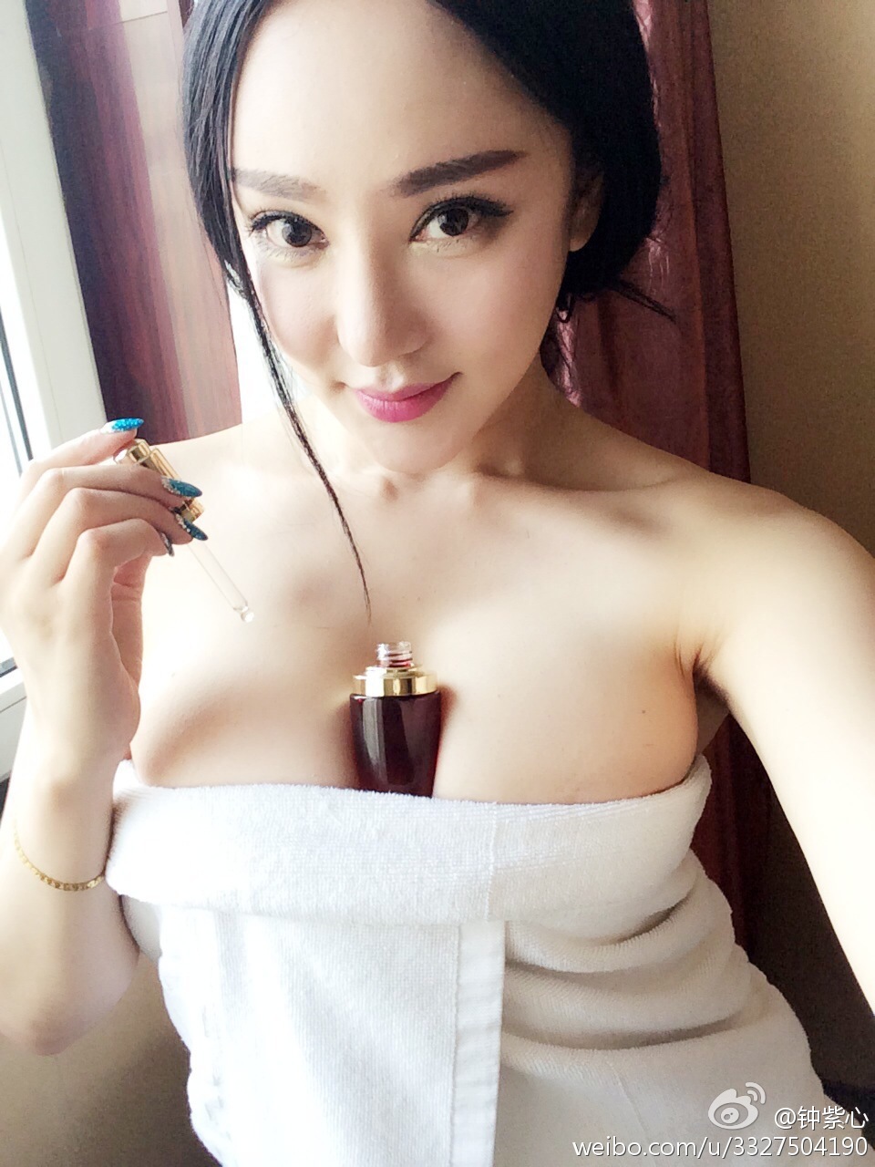 14美女不穿内裤无遮挡