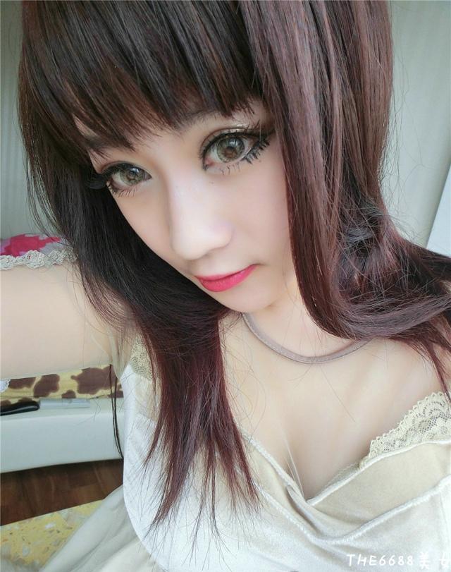 可爱美女大学生美女陈巧蓓粉嫩清纯自拍组图