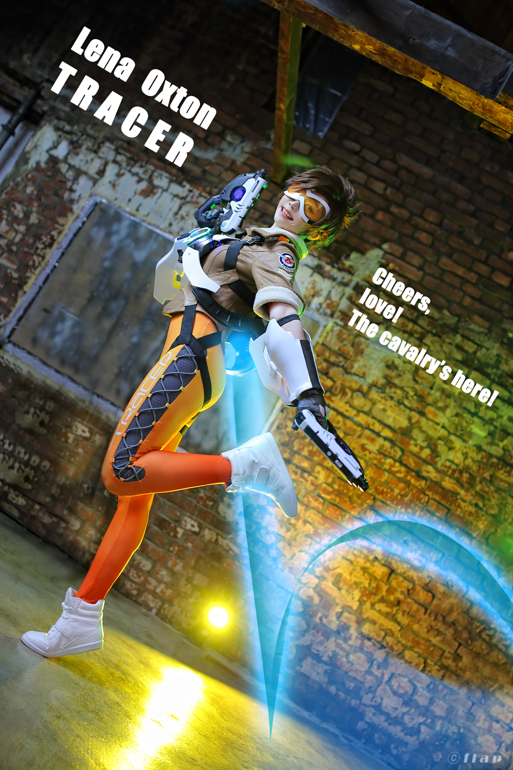 《守望先锋》猎空美腿紧身裤美女Cosplay