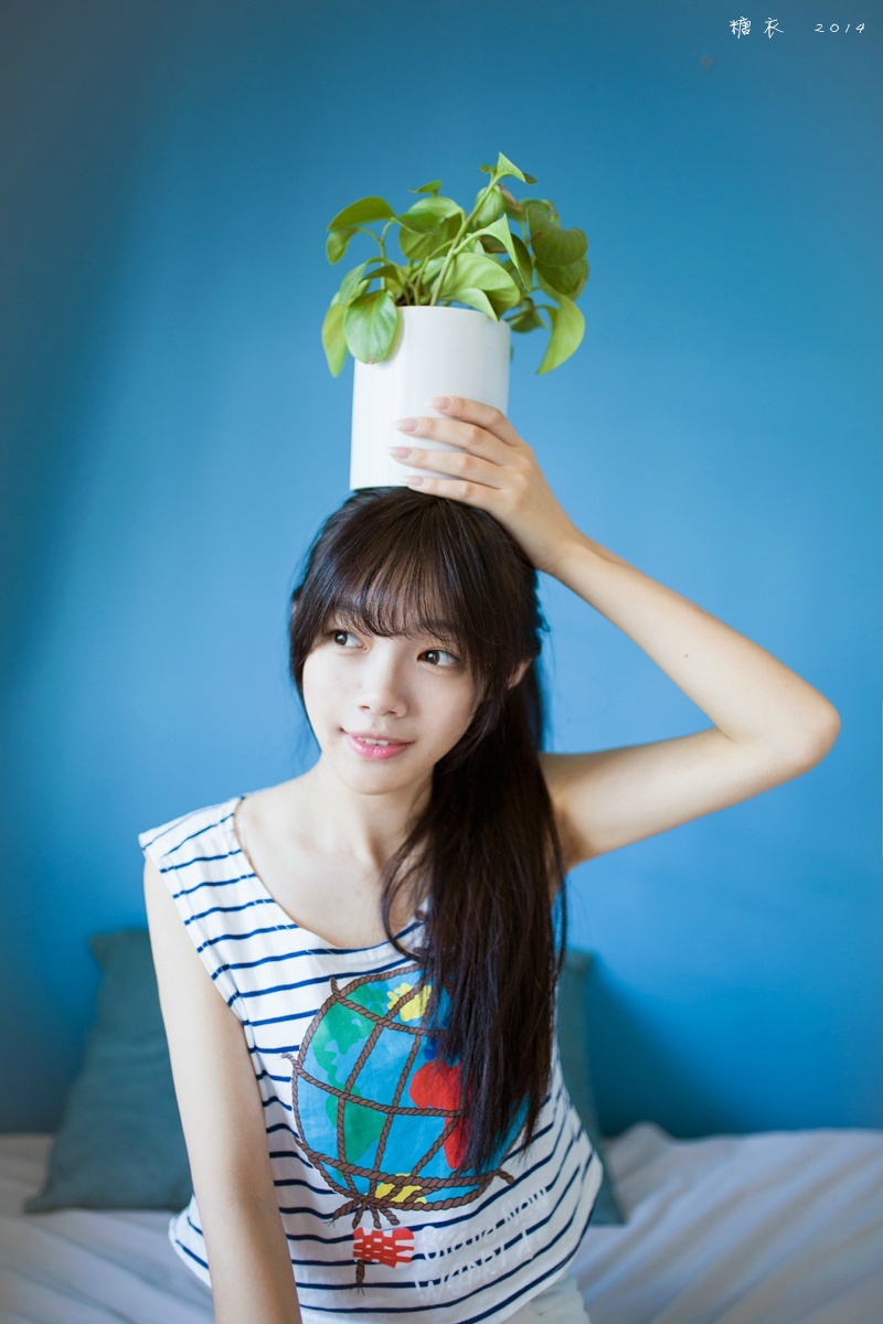 精致浓妆美女