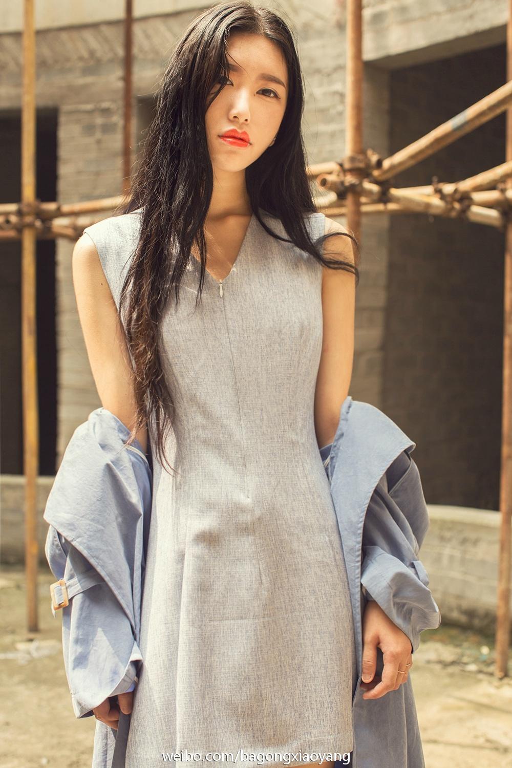 性感落体开腿美女大图
