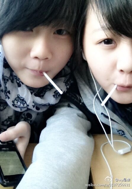 美女模糊生活照