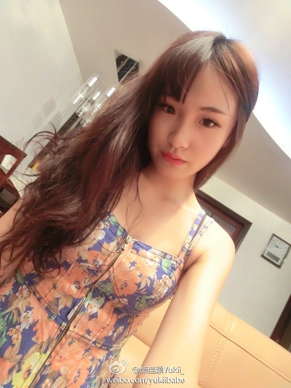 激情黄色美女图片