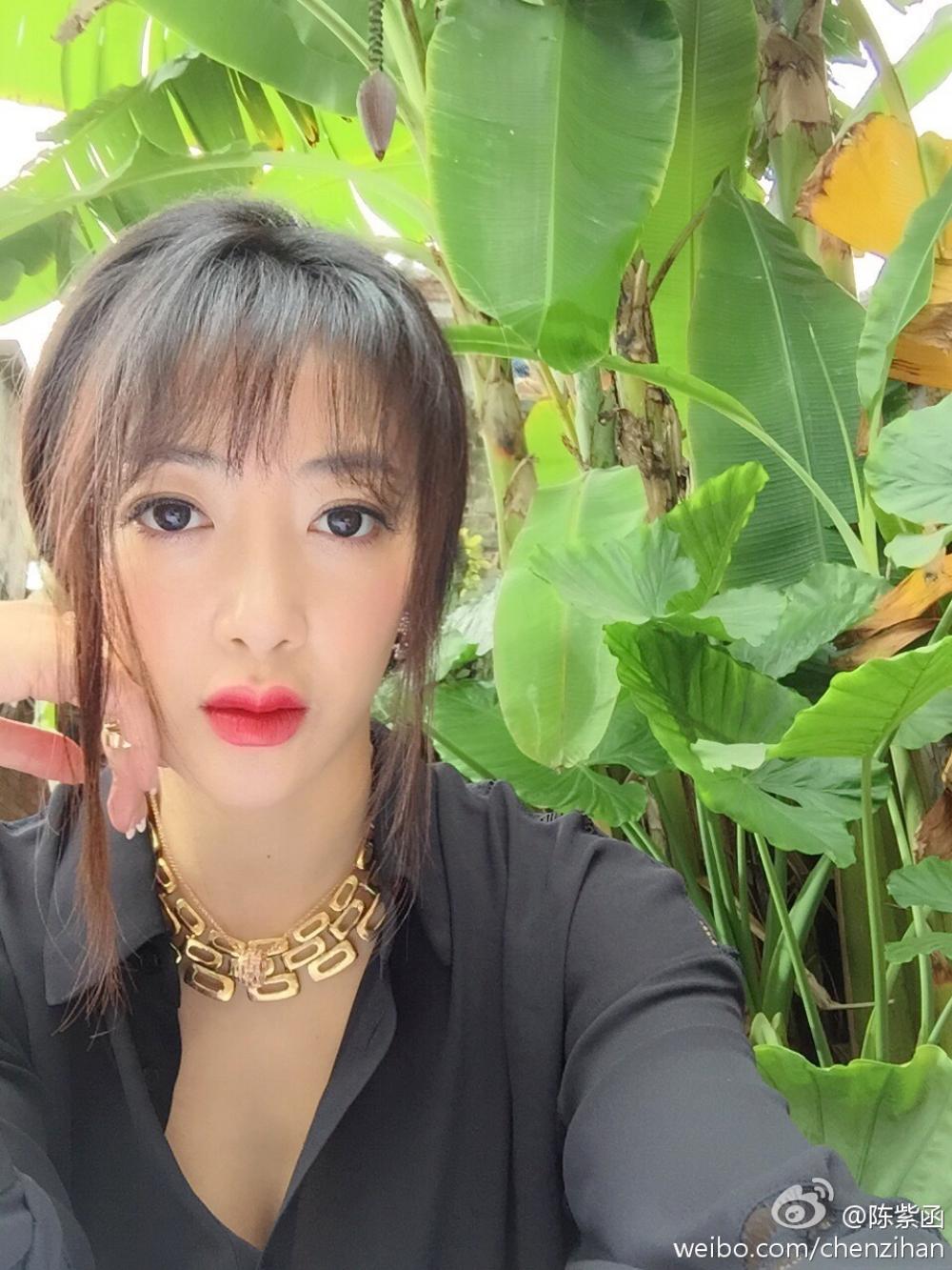 美女迷人身材