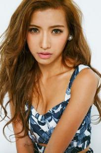 越川真美