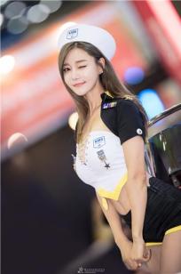 韩国人气车模崔瑟琪 车展大长腿写真图集