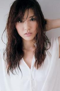 山岸舞彩