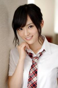 山本彩