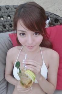 Vivi Tam