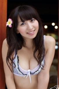 饭田里穗