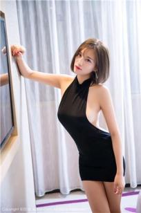 甜美女神杨晨晨sugar 白色吊裙缭姿镶银纹