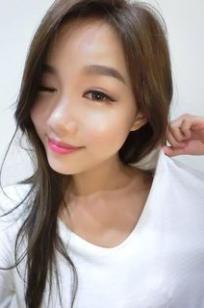 小薇Olivia