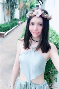 大魔王ellie- 文艺女主播养眼私房照