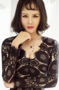 小美纯子