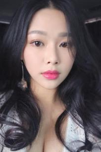 蔚雨芯